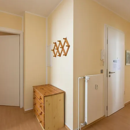 Am Seeufer 60 605 Waren (Mueritz)